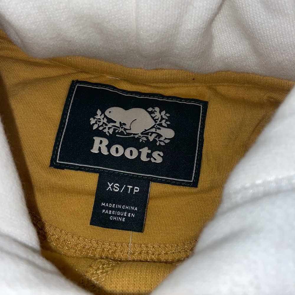 NWOT Roots hoodie - Picture 2 of 3